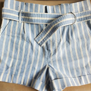 Frame Size 6 blue and white striped linen shorts